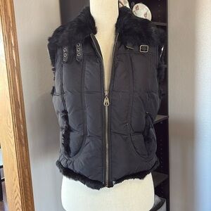 Guess Women’s Size L Faux Fur Cropped Moto Vest